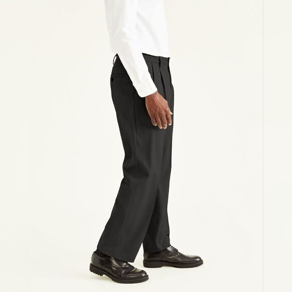 Dockers Easy Khakis, Pleated, Classic Fit Size 42X30 in Black NWT in packaging - Picture 2 of 7